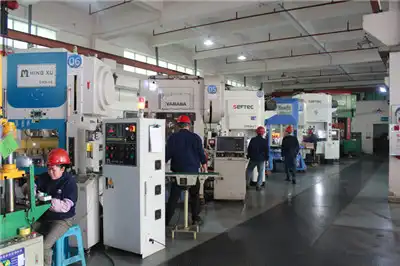 Attrezzature per la produzione e la lavorazione LABORATORIO Attrezzature per la produzione e la lavorazione LABORATORIO