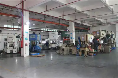 Attrezzature per la produzione e la lavorazione LABORATORIO Attrezzature per la produzione e la lavorazione LABORATORIO