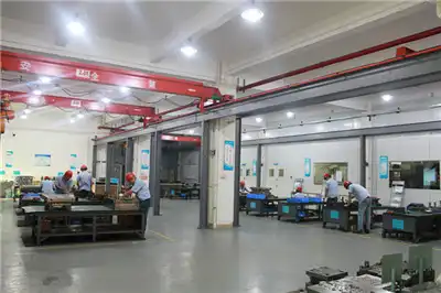 Attrezzature per la produzione e la lavorazione LABORATORIO Attrezzature per la produzione e la lavorazione LABORATORIO